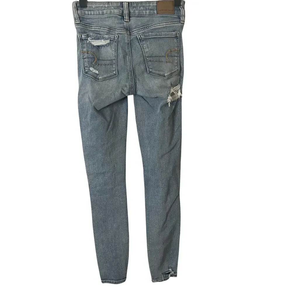 American Eagle Jeans Women’s Size 0 Light Wash Distressed NexT Level Stretch
